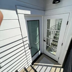 https://private-studio-within-walking-distance-to-the-beach.topanaheimhotels.com